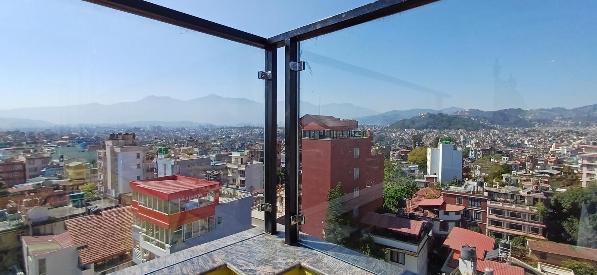Hotel Yakroo Manang Katmandu Dış mekan fotoğraf