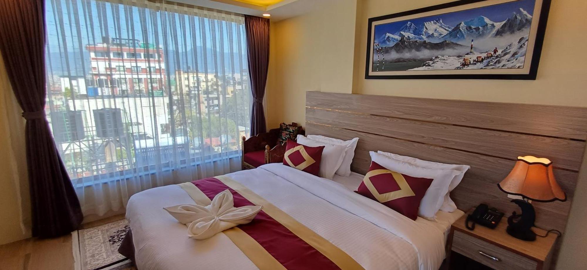 Hotel Yakroo Manang Katmandu Dış mekan fotoğraf
