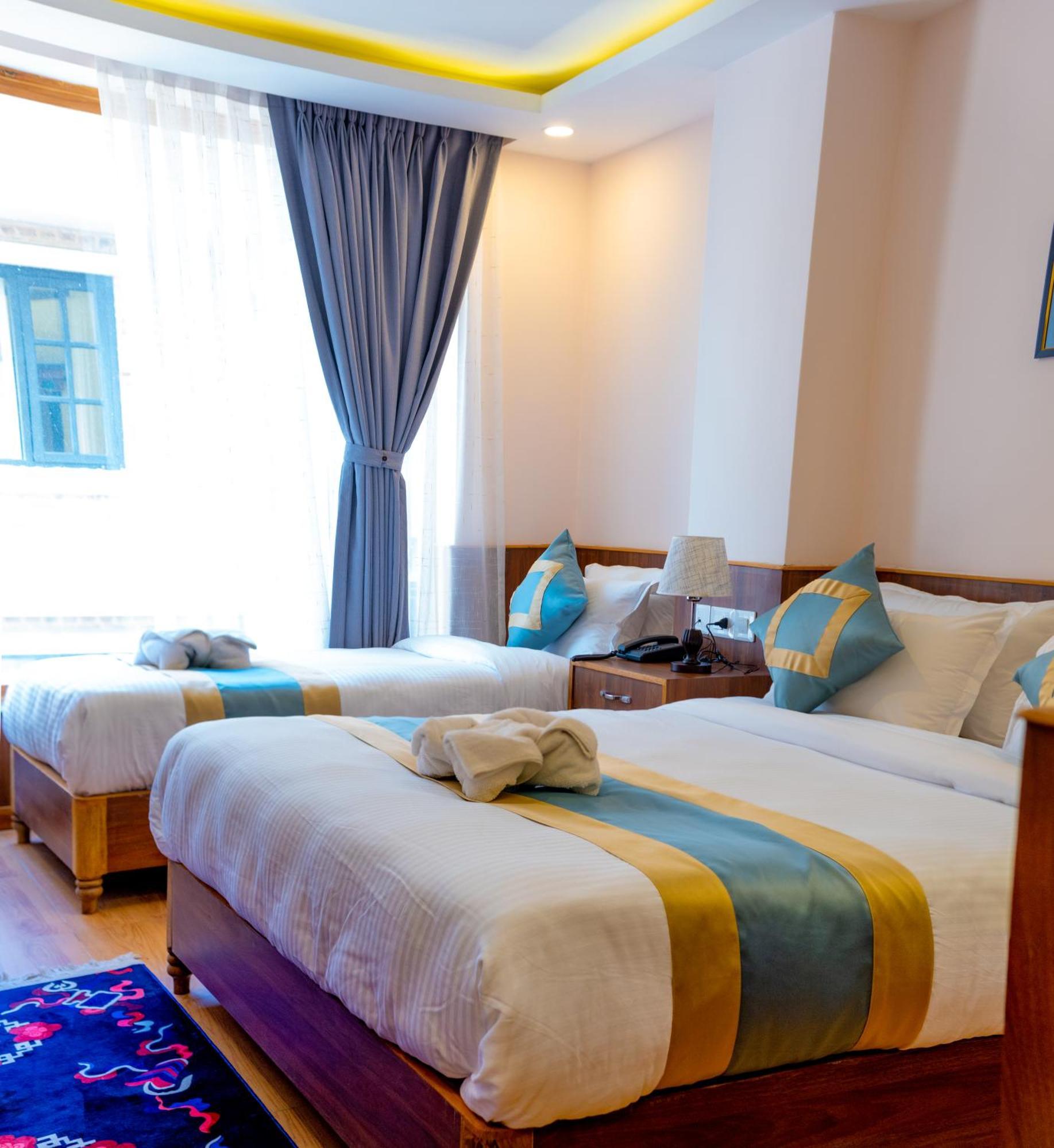 Hotel Yakroo Manang Katmandu Dış mekan fotoğraf
