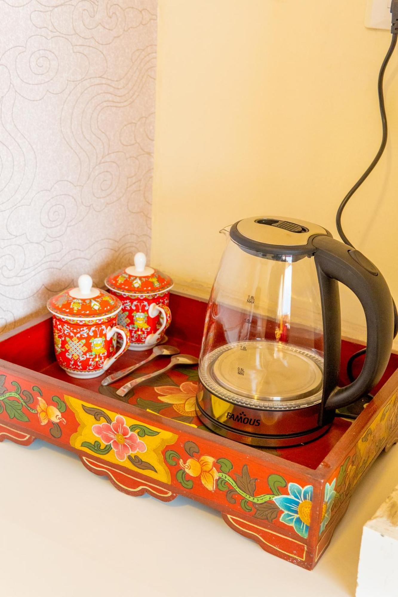Hotel Yakroo Manang Katmandu Dış mekan fotoğraf